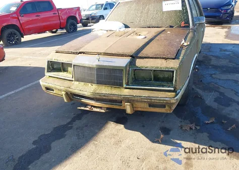 1985 Chrysler New Yorker из США, поврежденный, VIN 1C3BT56E2FC208053